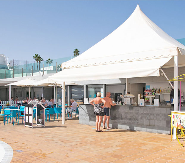 Einrichtungen hotel plaza palmeras pool bar hotel plaza palmeras